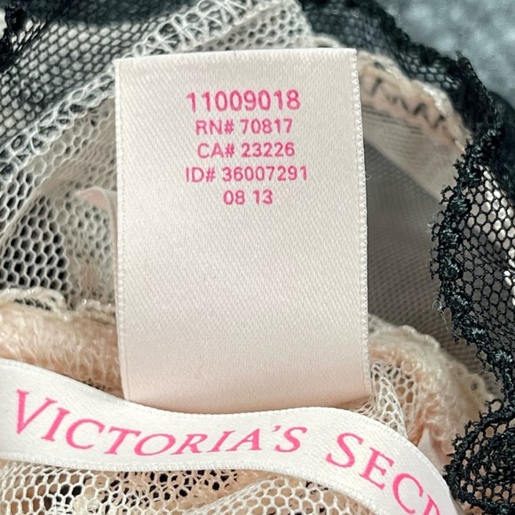 Victoria’s Secret Nightie Womens Small Pink Black Lace Sheer Silk Blend V-Neck - Picture 9 of 9